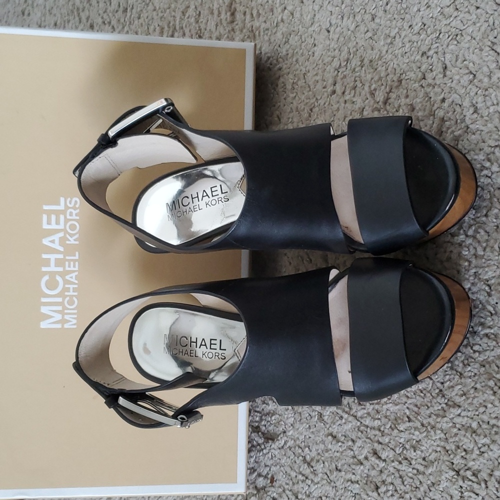 Michael Kors Platform Wedge size 5